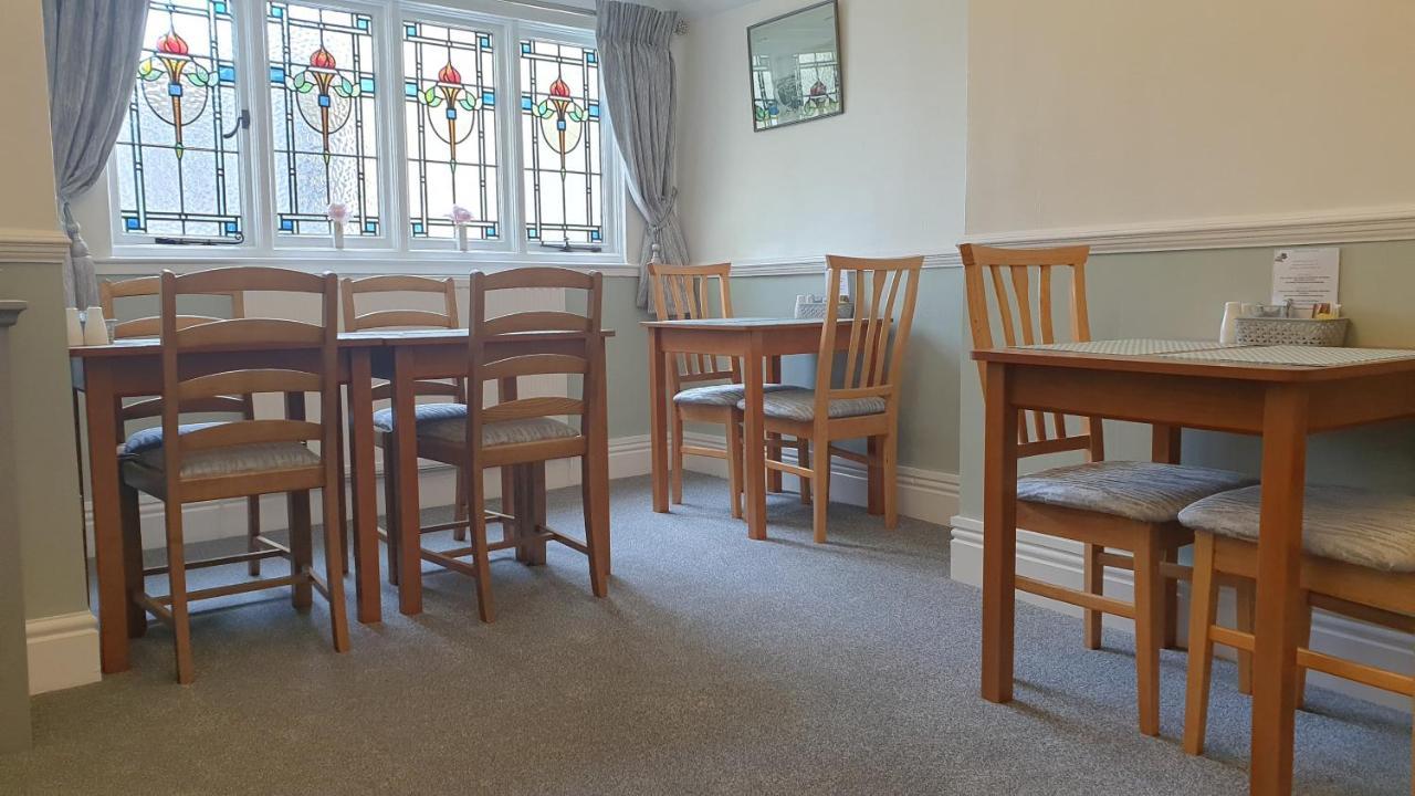 No 6 Quality Guesthouse 兰迪德诺 外观 照片