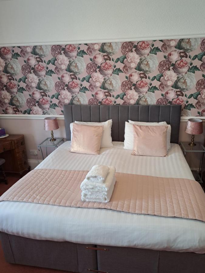 No 6 Quality Guesthouse 兰迪德诺 外观 照片