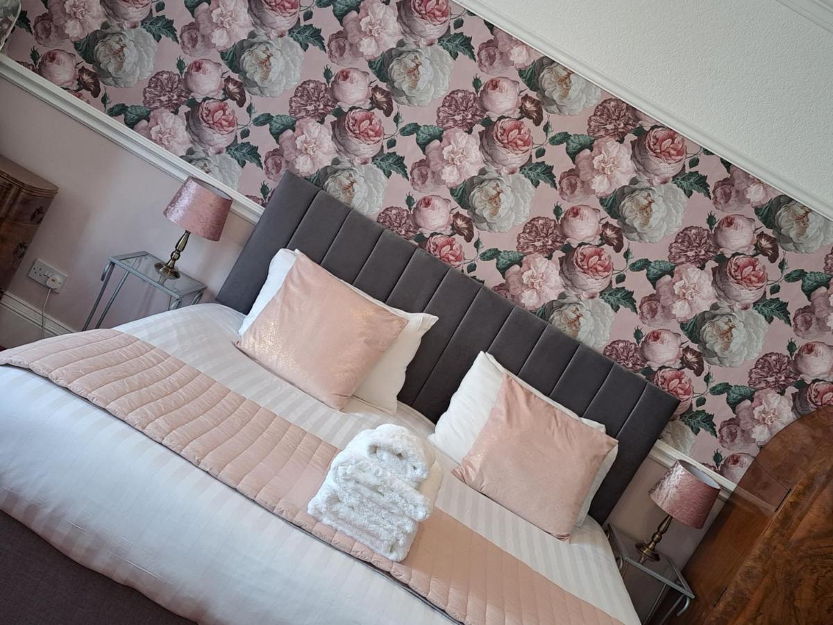 No 6 Quality Guesthouse 兰迪德诺 外观 照片